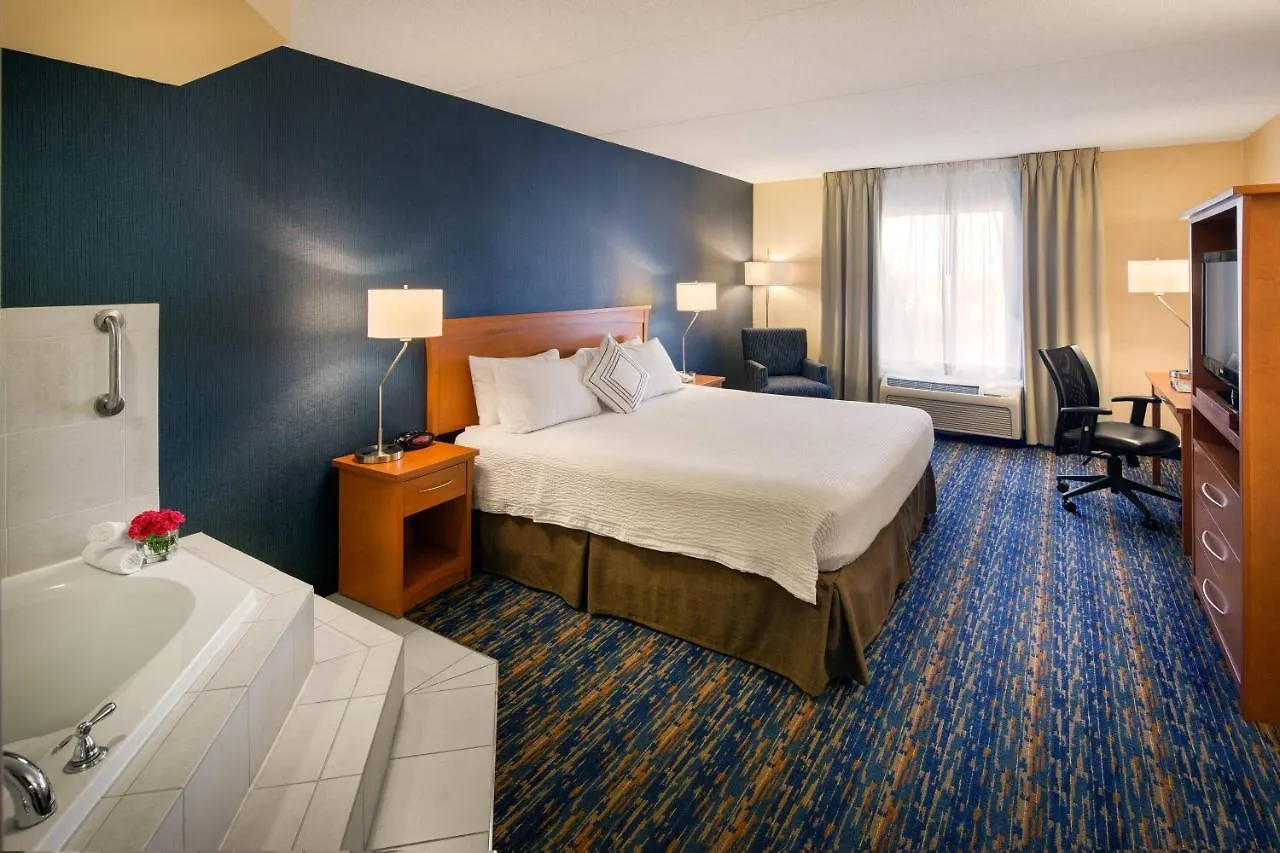 *** Hotel Fairfield Inn & Suites By Marriott Toronto Brampton Canada