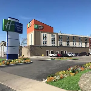 Express & Toronto Airport West By Ihg Hotel