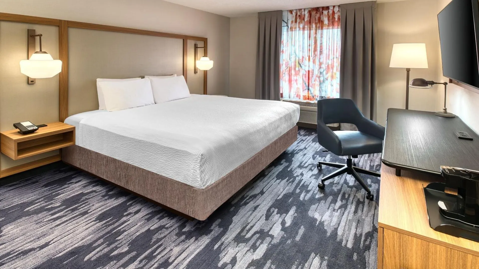 Fairfield Inn & Suites By Marriott Toronto Brampton Hotel