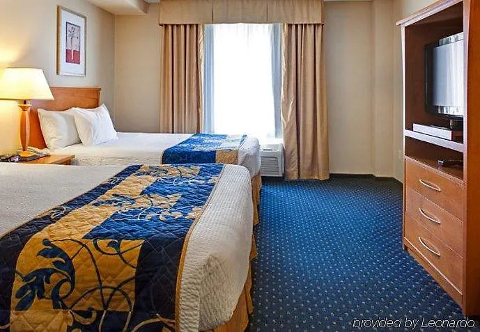 Fairfield Inn & Suites By Marriott Toronto Brampton