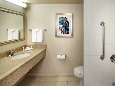 Fairfield Inn & Suites By Marriott Toronto Brampton
